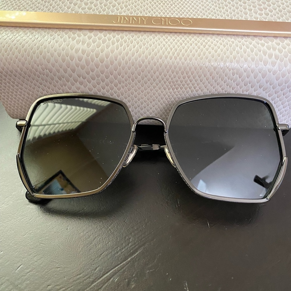 BRAND NEW NEVER WORN Jimmy Choo sunglasses!!!Perfect condition!!!